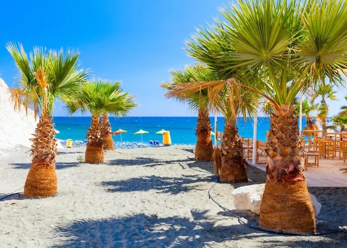 Charoula Ena * Polis