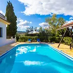 Charoula Ena Large Private Pool Ac Wifi