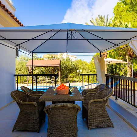 Charoula Ena Large Private Pool Ac Wifi ヴィラ *